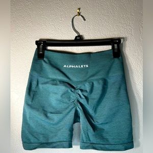Alphalete Amplify Short (4.5 Inseam)